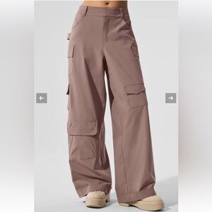 Alo Yoga NWOT Workwear Cargo Pant Size Large In Mushroom